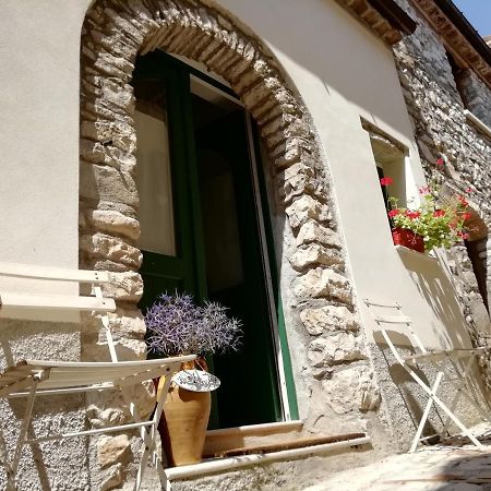 Roccamandolfi B&B Il Buon Cammino מראה חיצוני תמונה